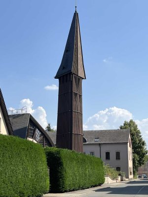 Neu sanierte 3 Zimmerwohnung mit Balkon & EBK!