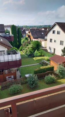 Privatverkauf !! BAD RAPPENAU 3-Zi.-DG-Wohnung m. gr. überdachtem Balkon, Garage/Stellplatz.