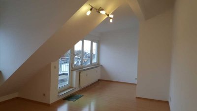 Gemütliche, pfiffige 2,5 Zi.-DG-Wohnung in Jettingen
