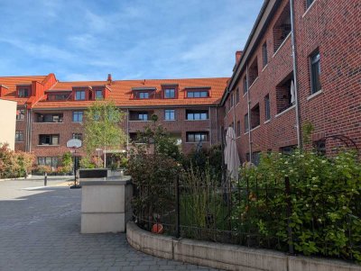 WEDER ALT NOCH NEU – ABER IMMER SCHON DA