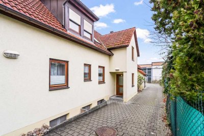 Wohlfühlen leicht gemacht - 2-Zi-Erdgeschosswohnung mit Terrasse und Garten in Langenzenn