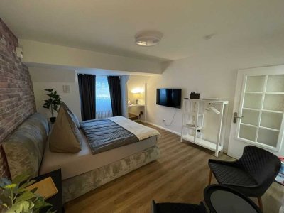 Geschmackvolles eingerichtetes kernsaniertes Apartment auf Laubengang mit Domblick