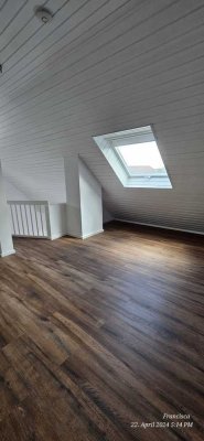 Erstbezug nach Sanierung: schöne 3-Zimmer-Wohnung mit Einbauküche und Balkon in Bad