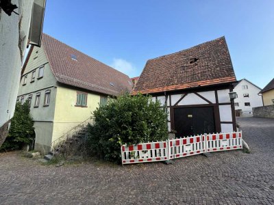 Denkmalgeschütztes Altstadthaus mit Gewölbekeller und Scheune in Weikersheim