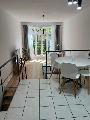 Moderne 2-Raum-Terrassenwohnung mit Einbauküche in Gauting