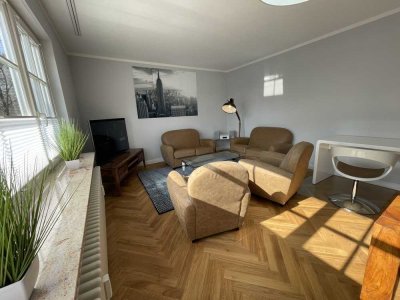 Sonnige helle 2 Zimmer Dachterrassenwohnung Bogenhausen