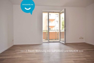 Tageslichtbad mit Wanne • 2 Zimmer • am Heimgarten • Balkon • Top-Preis! • Neues Laminat