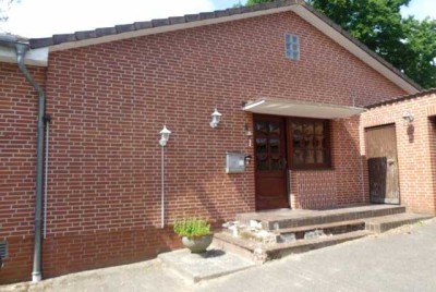 Bungalow mit Teilkeller in Burg