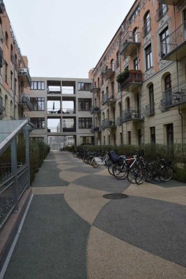 Von Privat: Stilvolle und gepflegte 3-Zi. Maisonette-Wohnung mit Terrasse, Balkon und EBK