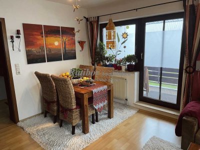 Rendite 3,3 % / Gut vermietete 2 Zi-Mansardenwohnung mit Loggia und Stellplatz in ruhiger Wohnlage