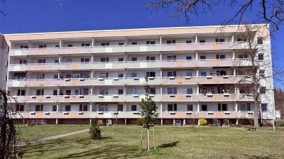 Große Familienwohnung mit 4 Zimmern sucht Mieter!