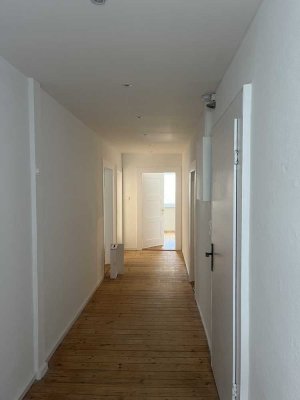 Schöne sonnige Wohnung mit Innenhof