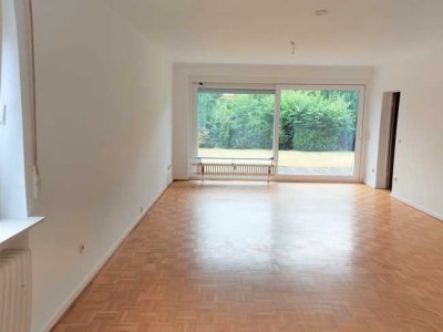 Helle 2-Zimmer Wohnung mit Garten