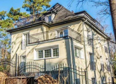 Exklusive Villa am Nikolassee – Traumhaft saniertes Anwesen von 1935 mit luxuriösem Interieur