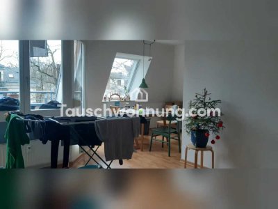 Tauschwohnung: Helle schöne DG -Wohnung mit Dachterasse und Garten