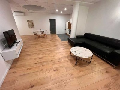 Großzügige 3-Raumwohnung mit Einbauküche und Dachterrasse -hell,ruhig & zentral