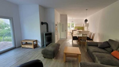 möbliertes 3-Zimmer-Haus in Schönefeld Vermietung für ca. 2,5 Jahre - ideal für WG