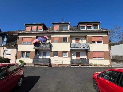 Urbar, gepflegtes 6-Familienhaus