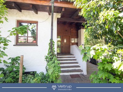ZENTRALE WOHNUNG MIT GROßZÜGIGKEIT & STIL IN SCHONDORF
