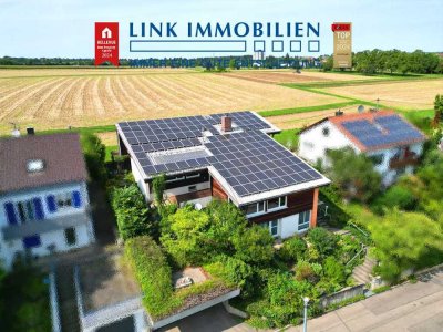 Perfekt für Familien: Architektenhaus in Feldrandlage von Ostfildern-Nellingen!