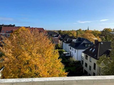 An Einzelperson zu vermieten- helle 2-Zimmer-Wohnung mit gr. Wohnküche&Balkon (EBK & Vollbad)  an NR