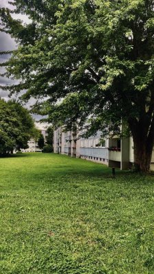 frei ab Juli 4,5 Zimmer mit Balkon, Kellerraum und KFZ-Stellplatz