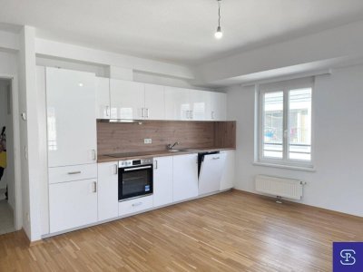 Sonnige 52m² DG-Wohnung mit Einbauküche Nahe U6 - 1170 Wien