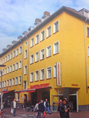 Helle, zentral gelegene 2-Zi-Wohnung