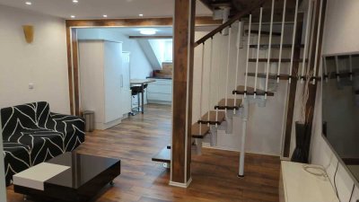 Möblierte Maisonette-Wohnung mit EBK in Köln Mülheim