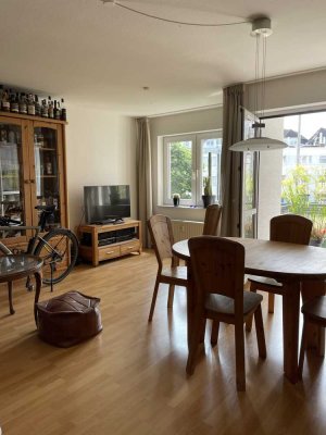 Stilvolle, gepflegte 2-Raum-Wohnung mit Balkon und EBK in Brühl