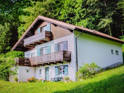 Charmantes Landhaus mit Blick über den Attersee