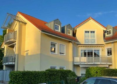 Highlight! Wunderschöne, gepflegte 2-Zimmer-Wohnung mit sonnigem Balkon in Altötting Süd