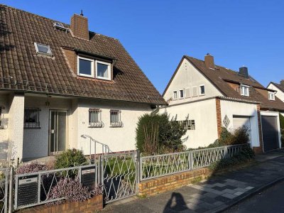 Doppelhaushälfte in Hofheim mit schönem Garten –ideal für Ruhe suchende, kleine Familien