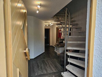 Schöne und gepflegte 4-Raum-Wohnung mit EBK in Deggenhausertal