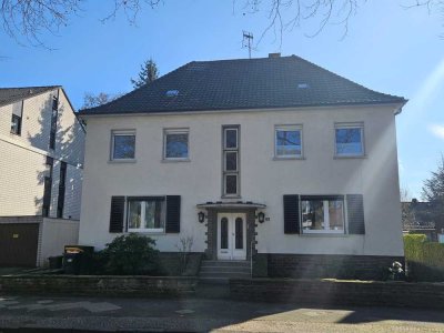 Wohnung in sehr beliebter Wohngegend (Schaeferstr.) Balkon/ Küche