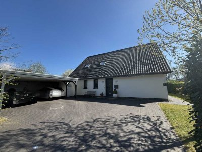 Wohnen im Grünen – Effizienzhaus mit 5 Zimmern & großem Grundstück