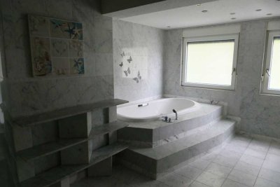 große Dachgeschoss Wohnung für Familie in BO-Wattenscheid frei!