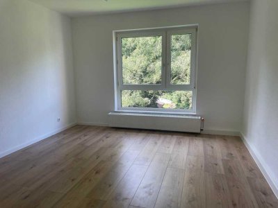 Erstbezug nach Sanierung - Helle 2-Zimmer Wohnung