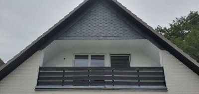 3-Zimmer Dachgeschoss Wohnung mit Balkon in Bremen, Wilhelm-Busch-Siedlung