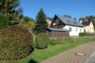 Einfamilien haus mit Einliegerwohnung in Scheibenberg mit großem Grundstück in naturnaher Wohnlage.
