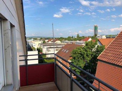 schöne 3-Zimmer-Wohnung (WG-geeignet) mit schönem Blick und Balkon über den Dächern Fellbachs
