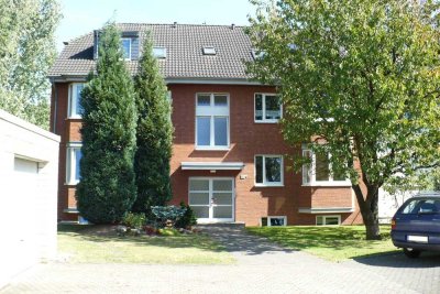 Moderne 2-Zi DG-Wohnung mit Blick in die freie Natur