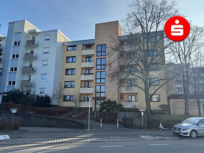 Gut geschnittene, freie 2-Zimmer-Wohnung mit Potenzial in Nürnberg Erlenstegen