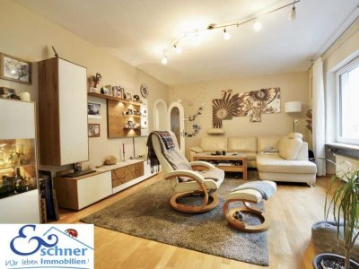 Familienzeit in Griesheim:
Beeindruckende 4-Zimmer-Wohnung mit Terrasse und Garten