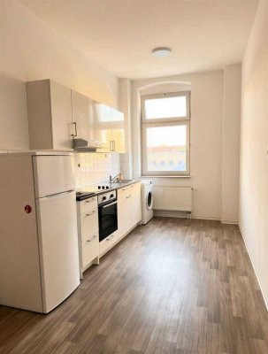 Großzüzige 3-Zimmer Wohnung - WG geeignet