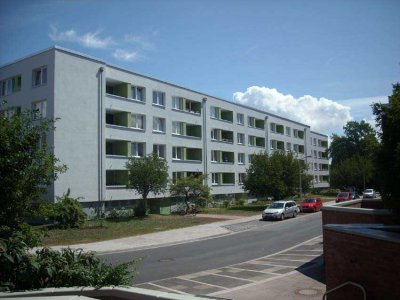 2-Zimmer-Whg mit Balkon (Bult)