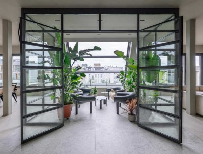 Luxuriöses Penthouse mit Dachterrasse,Sauna &3 stellplätze in einer der beste Lage