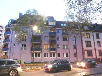 ++ Wohlfühlwohnung mit 2 Zimmer - Balkon - Tiefgarage in Durlach++