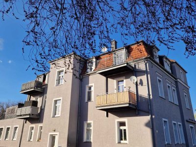 Gut geschnittene 2 Zimmer- Wohnung mit großer Terrasse