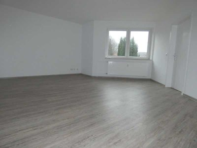 *** Zeit für einen Tapetenwechsel! Modernisierte 4-Zimmerwohnung in attraktiver Lage! ***